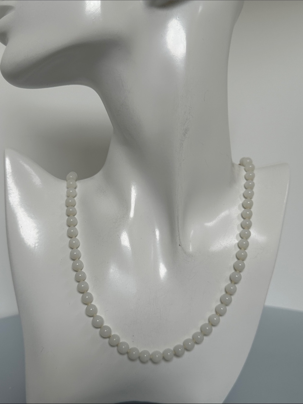 Vintage White agate Necklace